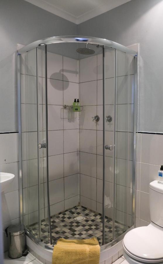 Apartment Daddy Long Legs Self Catering *