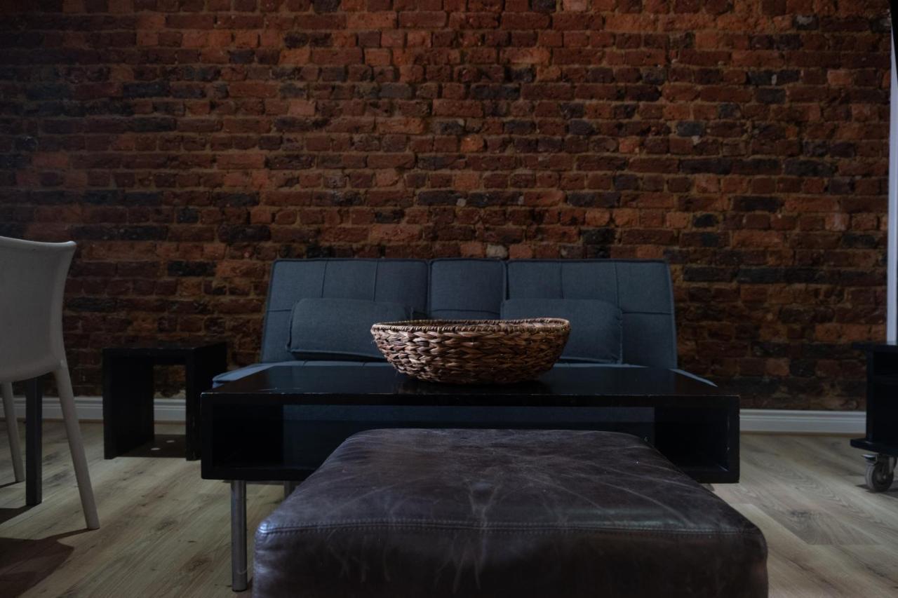 Apartment Daddy Long Legs Self Catering