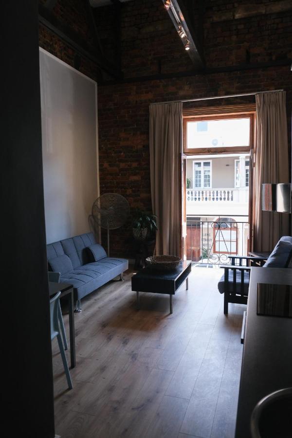 Apartment Daddy Long Legs Self Catering *
