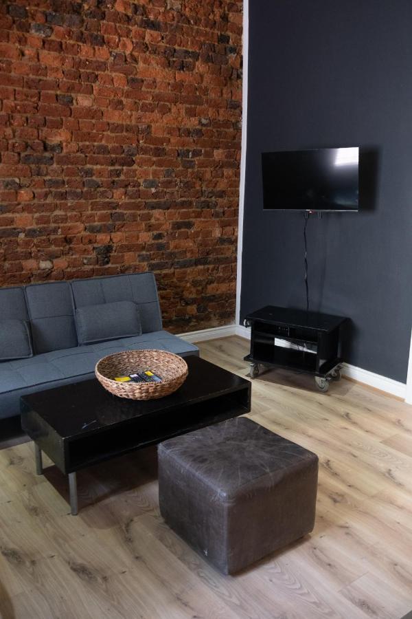 Apartment Daddy Long Legs Self Catering