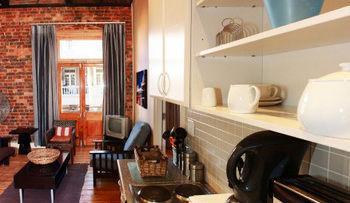 Apartment Daddy Long Legs Self Catering *